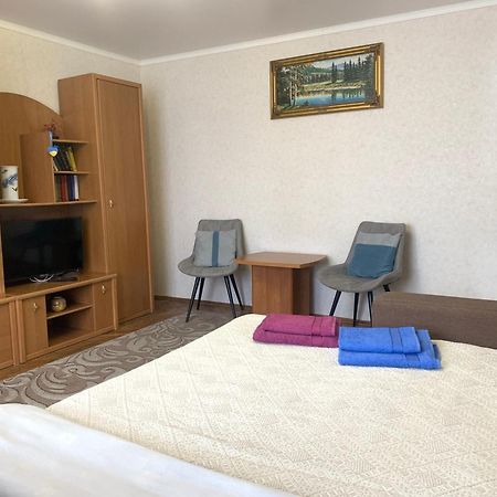קייב Podil Apart Near Poschtova Square History Center מראה חיצוני תמונה