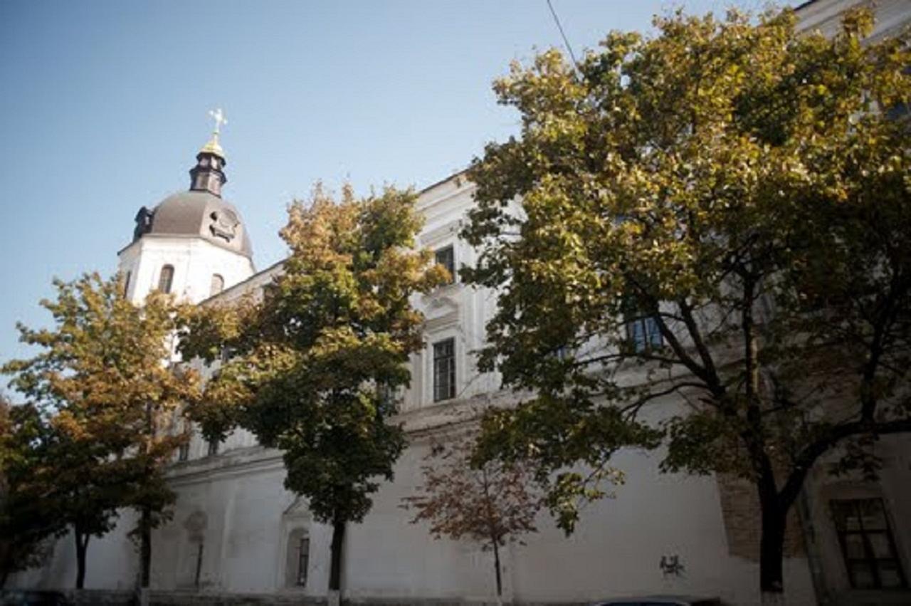 קייב Podil Apart Near Poschtova Square History Center מראה חיצוני תמונה